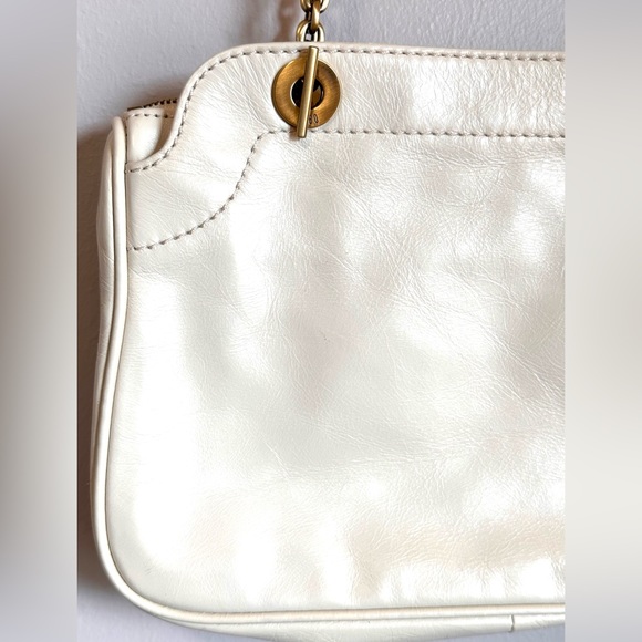 HOBO Refine Double Strap Shoulder Bag - Latte Cream with Gold Hardware - Picture 4 of 17